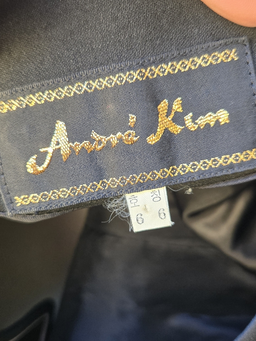 Andre Kim Vintage Black Embroidered Open-Front Jacket - Black/Brown Leaf Motif - Picture 7 of 11